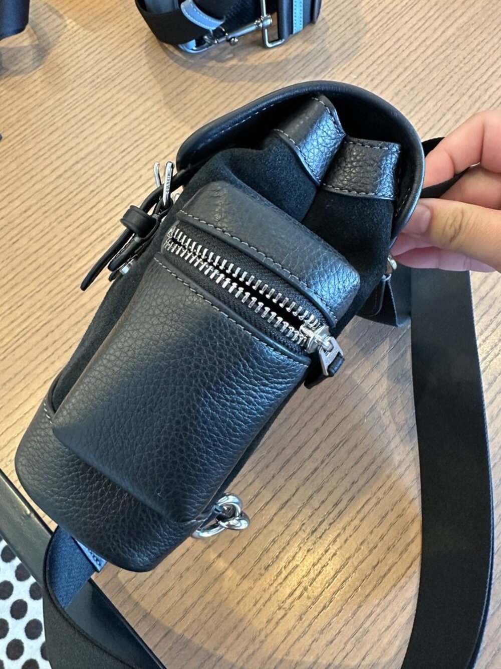 NWT! Coach CCE79 Men's Sprint Sling Pack Small Messager In Black Suede leather - Picture 5 of 11